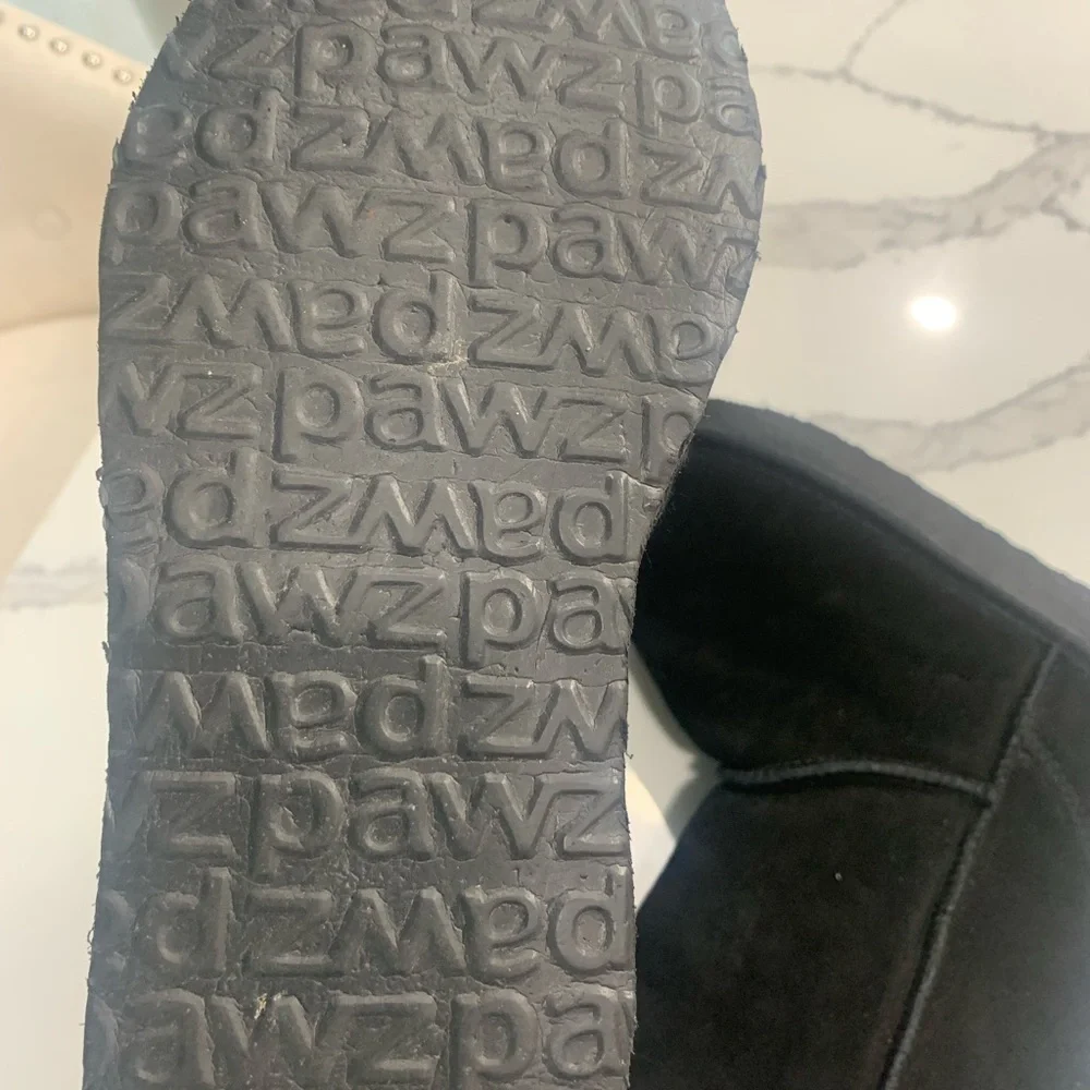 Women’s PAWZ Black‎ Winter Boots. Size 7